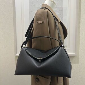 Elegant Black Leather Handbag